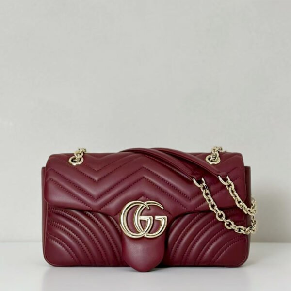 GUCCI GG Marmont medium shoulder bag Rosso Ancora red leather