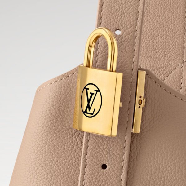 Replica Louis Vuitton Low Key Hobo PM