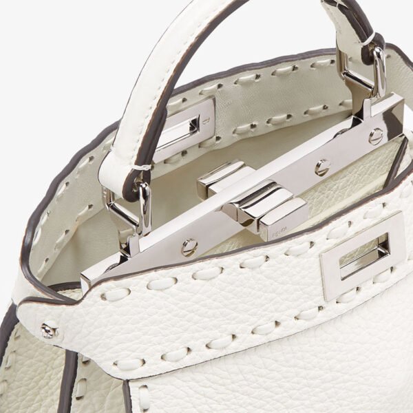 Replica Peekaboo ISeeU Petite White