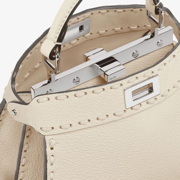 Replica fendi peekaboo iseeu petite price