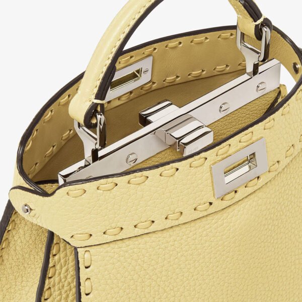 Replica fendi peekaboo iseeu petite
