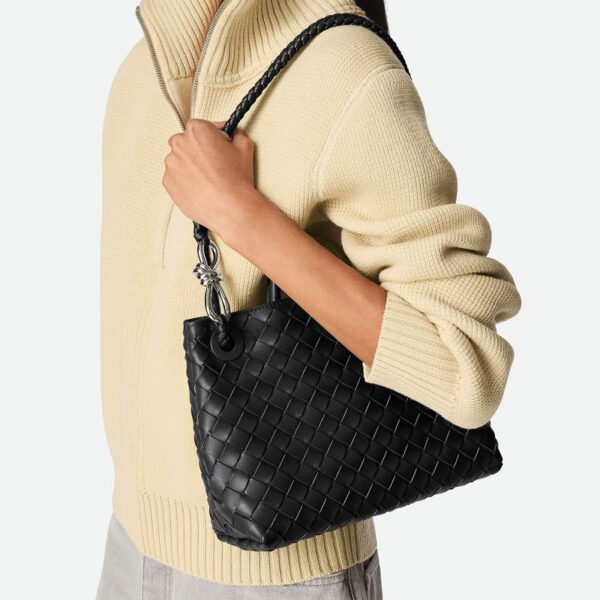 Bottega Veneta Small Andiamo Black replica bag